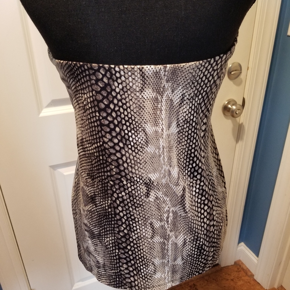 Halter Top - Picture 5 of 7